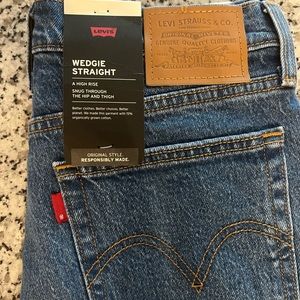 Levi’s Wedgie Straight Jeans 27x28